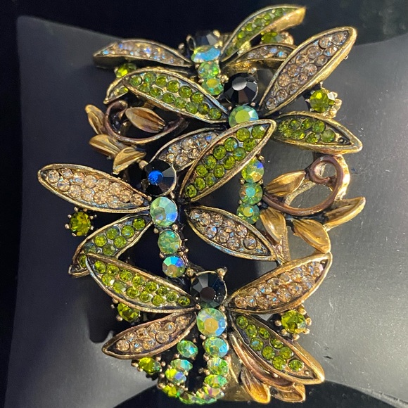 Dragonfly Bangle - Picture 4 of 8